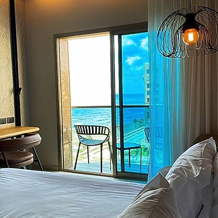 Suite On The Beach Хайфа Екстер'єр фото