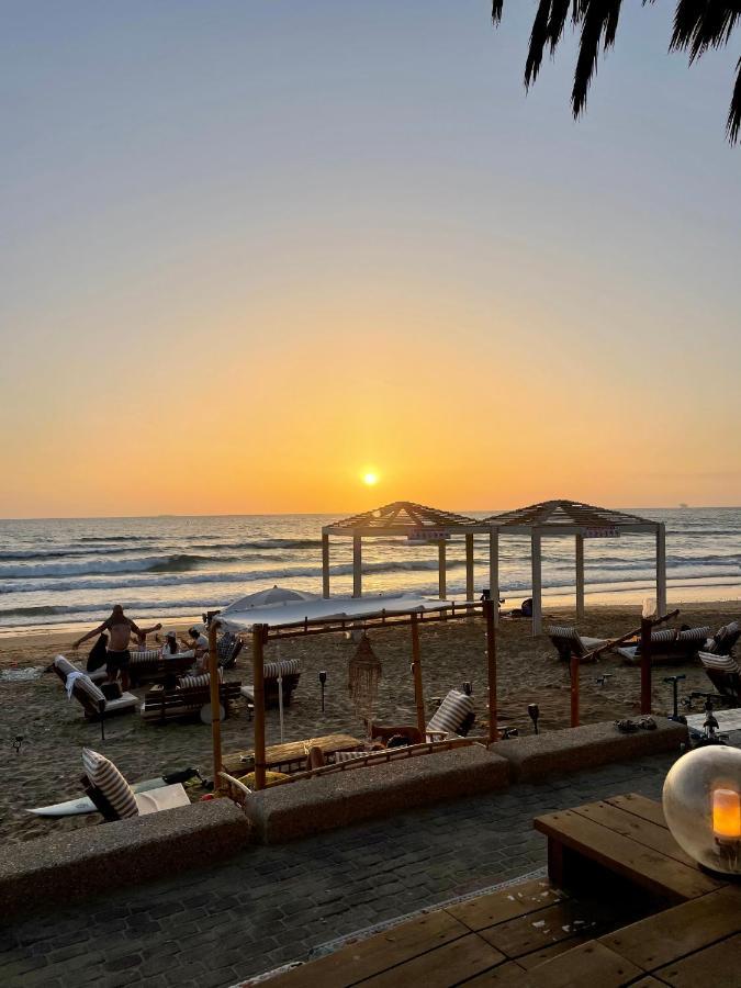 Suite On The Beach Хайфа Екстер'єр фото